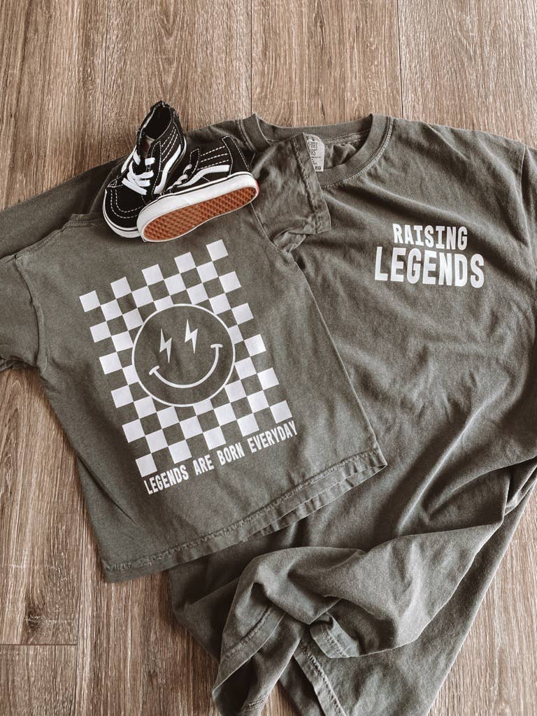 LEGENDS ARE BORN GRAPHIC TEE